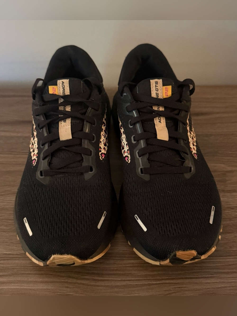 Brooks Adrenaline GTS 22 Black Leopard Women’s Lace-Up Mesh Sneakers 120353